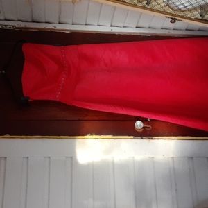 Belsoie sz 14 Light red satin gown pit measures 17 inches